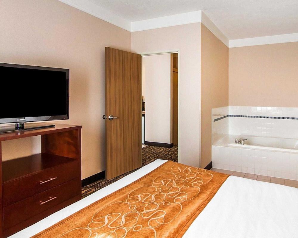 Comfort Suites Salem Esterno foto