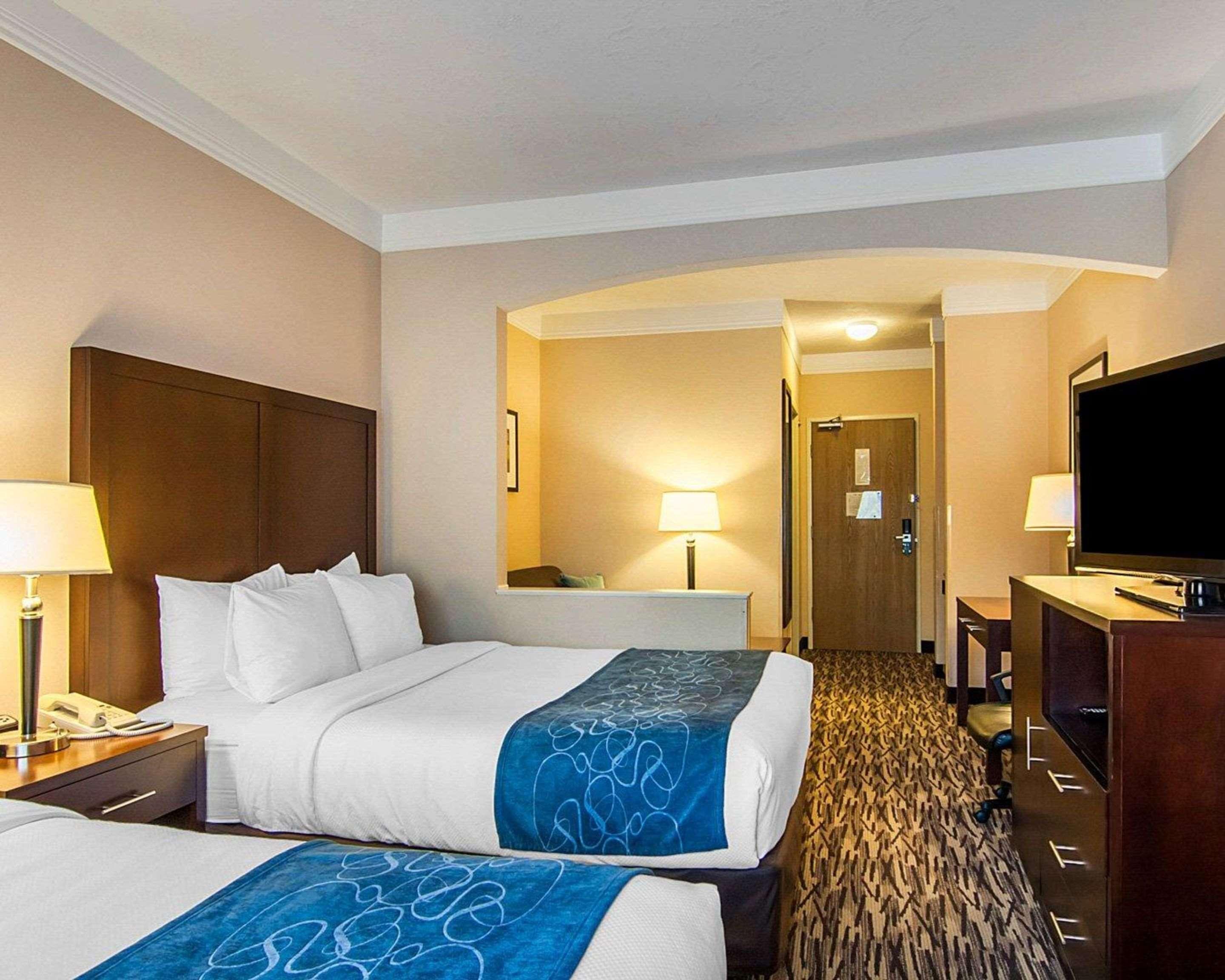 Comfort Suites Salem Esterno foto