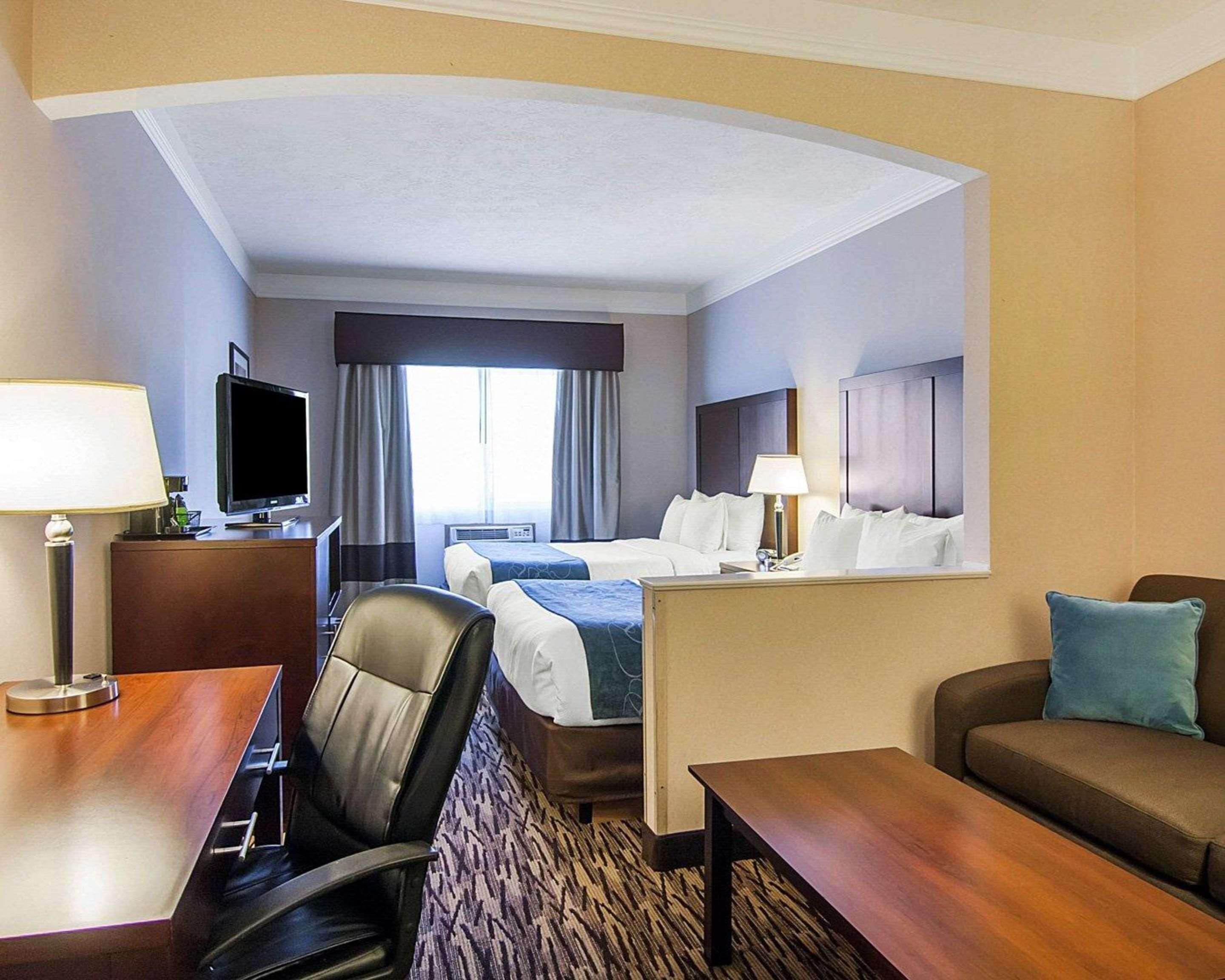 Comfort Suites Salem Esterno foto