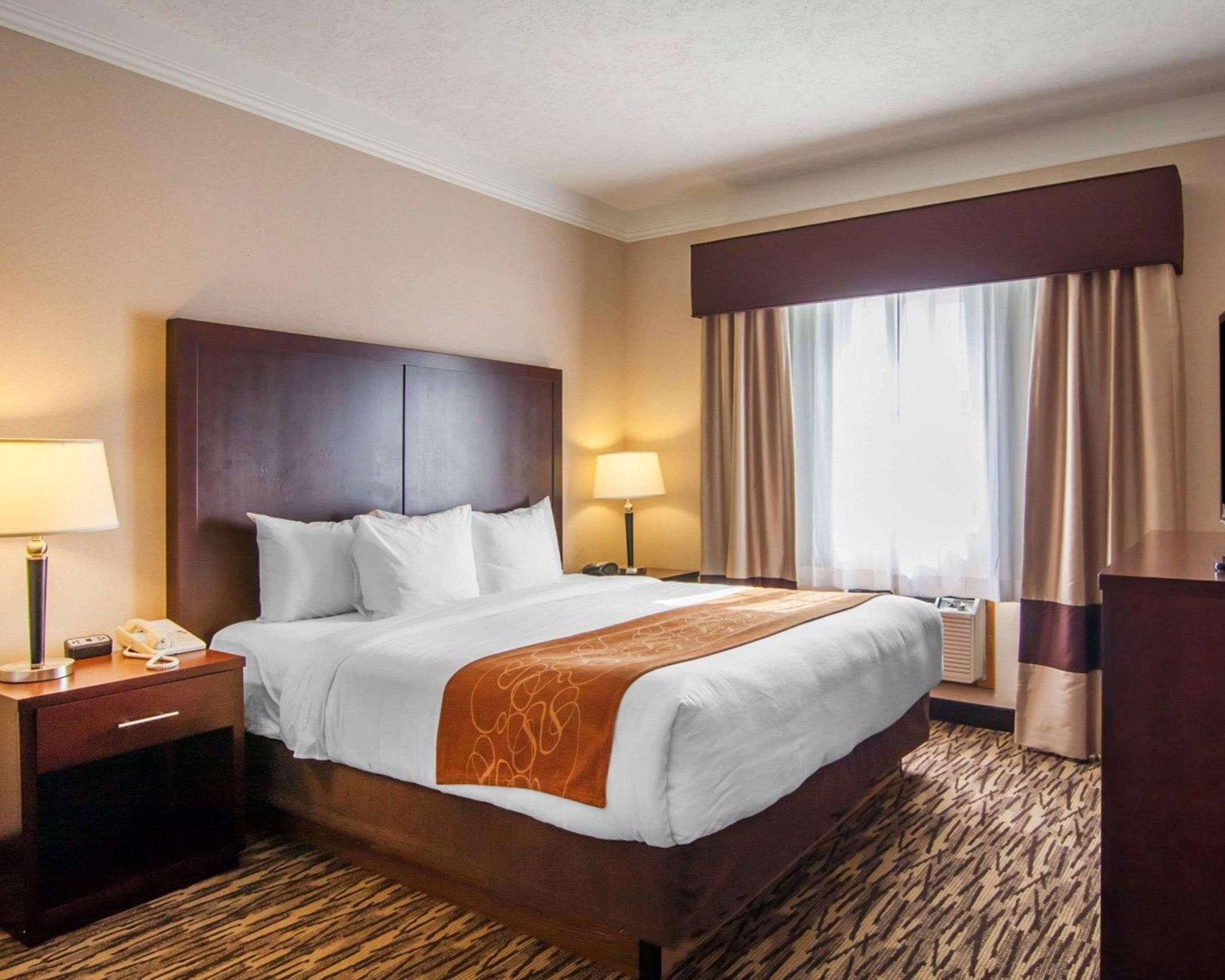 Comfort Suites Salem Esterno foto