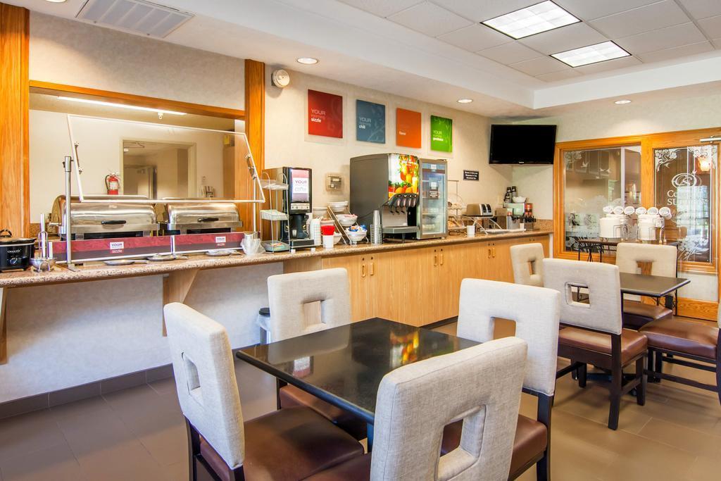 Comfort Suites Salem Esterno foto