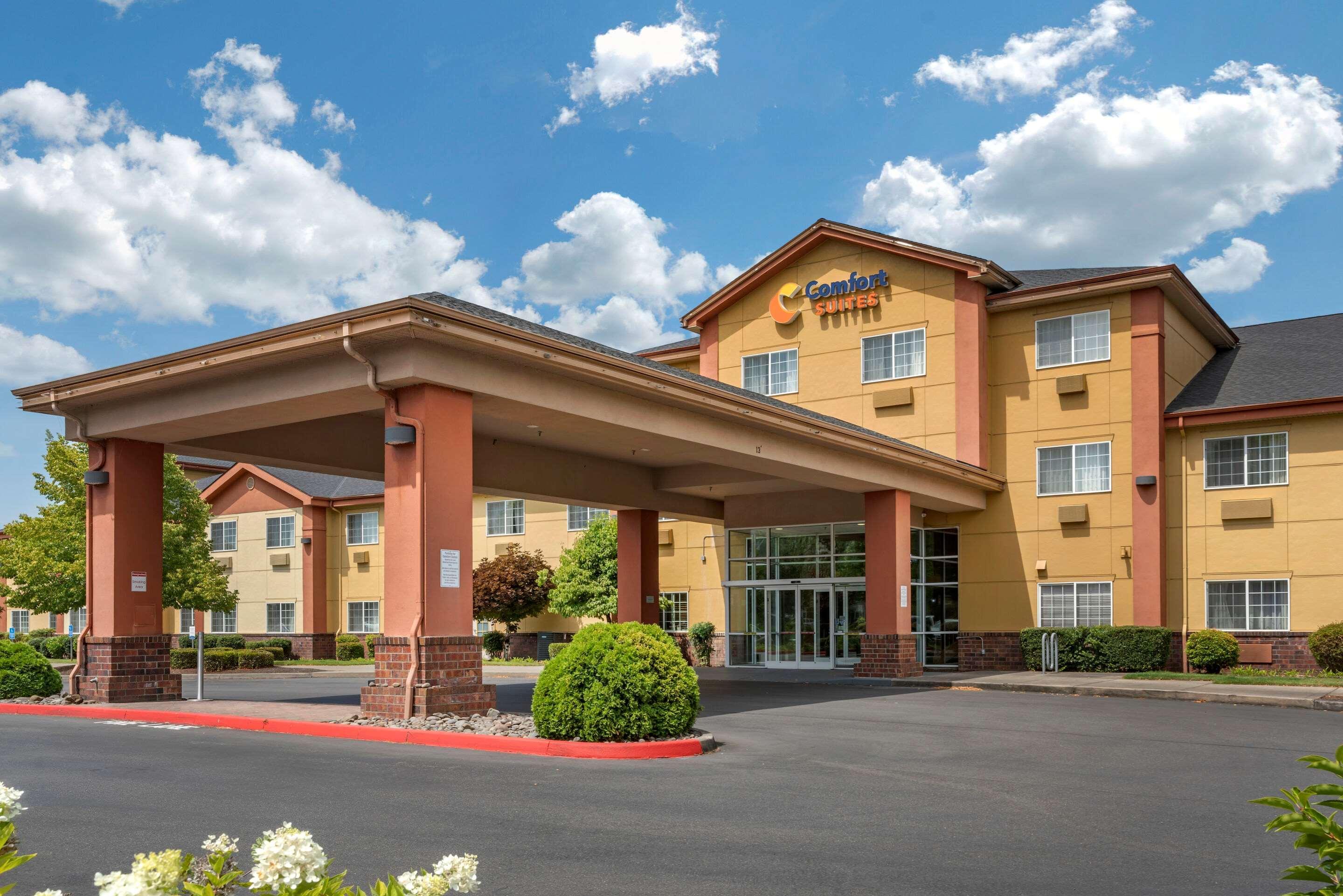 Comfort Suites Salem Esterno foto