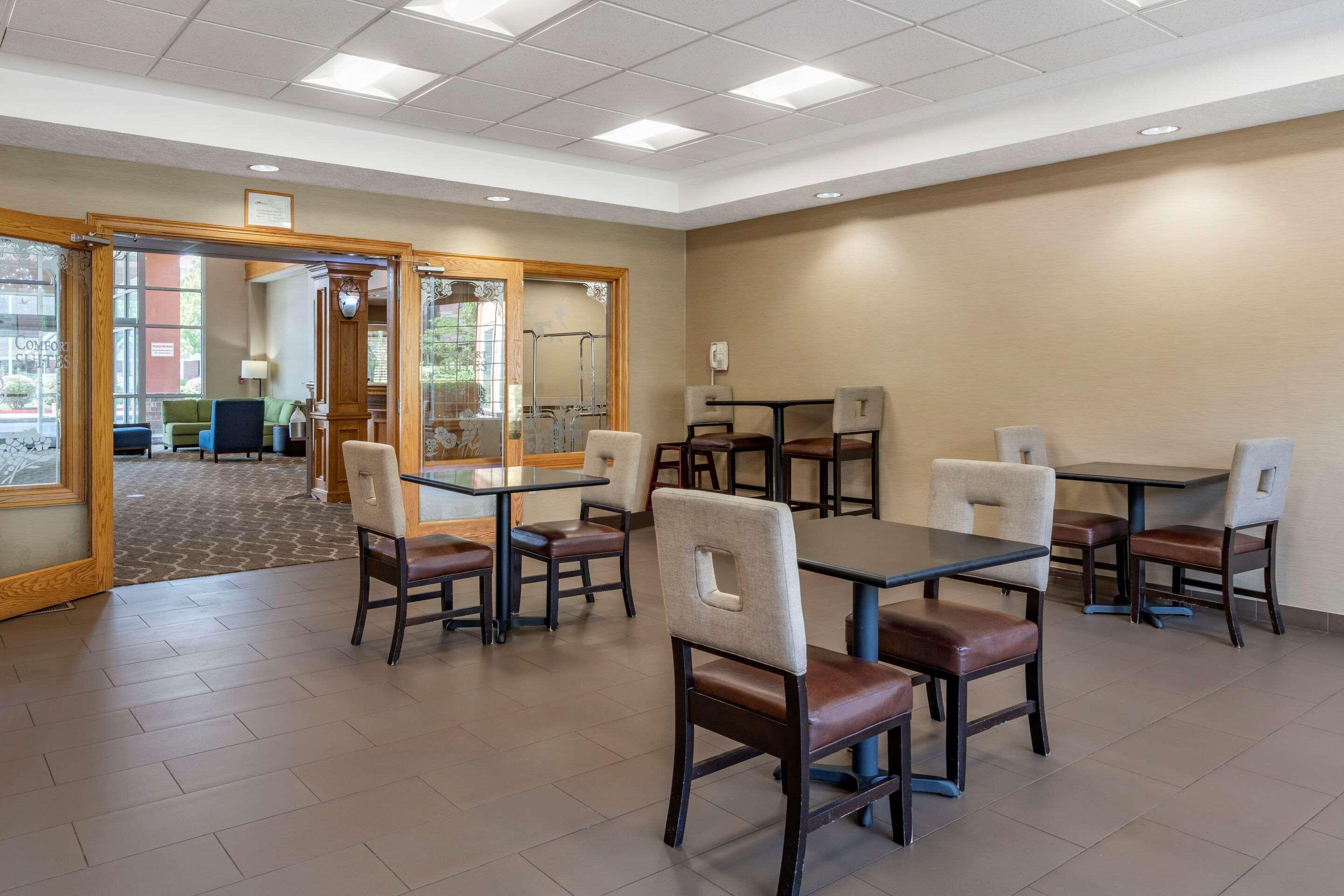 Comfort Suites Salem Esterno foto