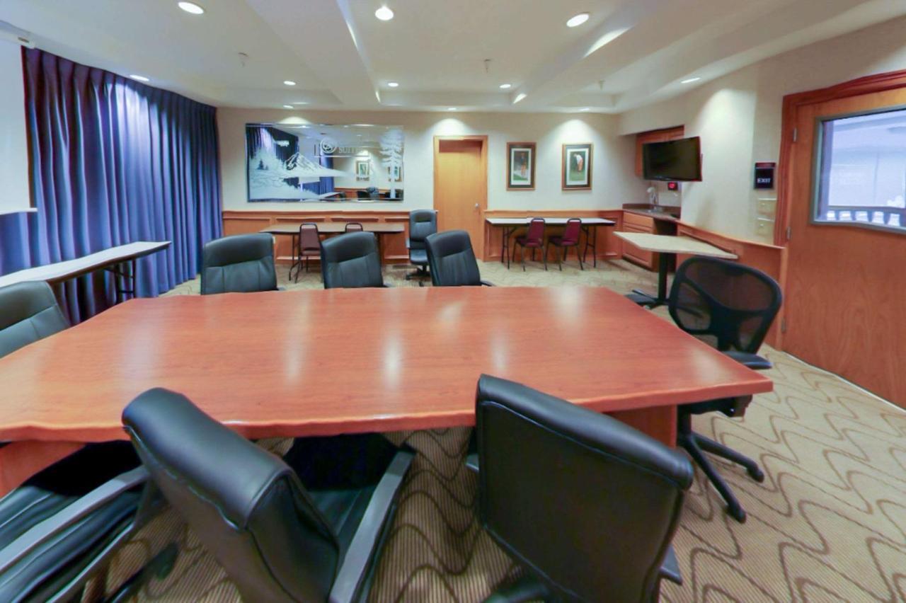 Comfort Suites Salem Esterno foto