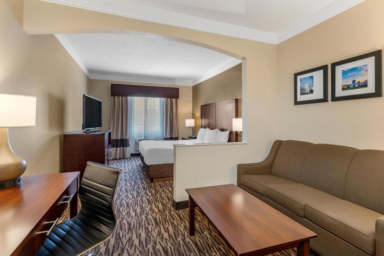 Comfort Suites Salem Esterno foto
