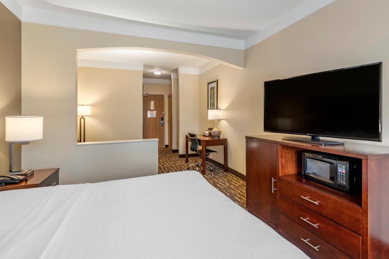Comfort Suites Salem Esterno foto